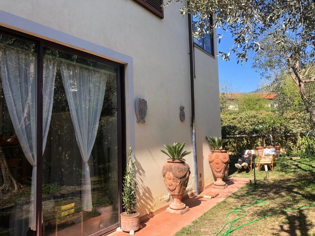 La Villa Bianca - Appartamento In Villa 세스토 피오렌티노 외부 사진